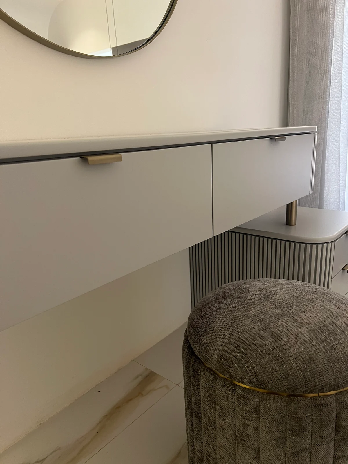 Dressing table & upholstered stool detail