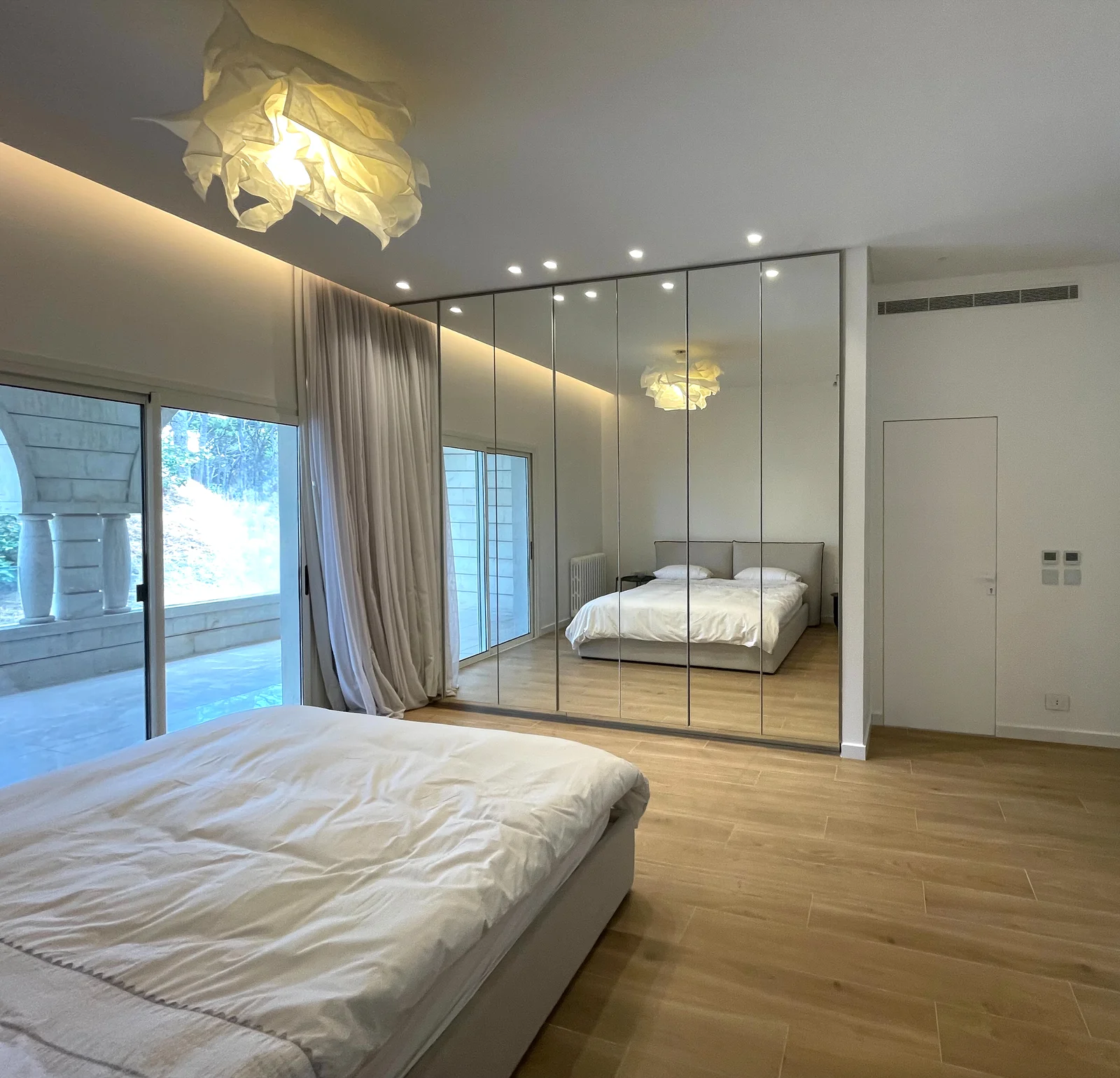 Bedroom overlooking the garden