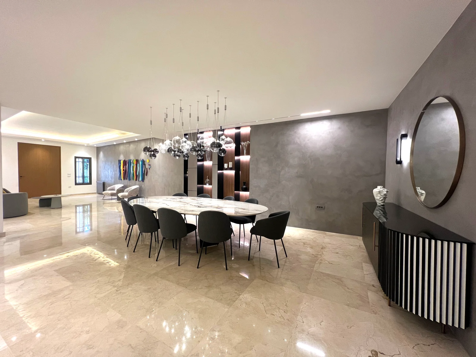 Dining space opening onto the reception